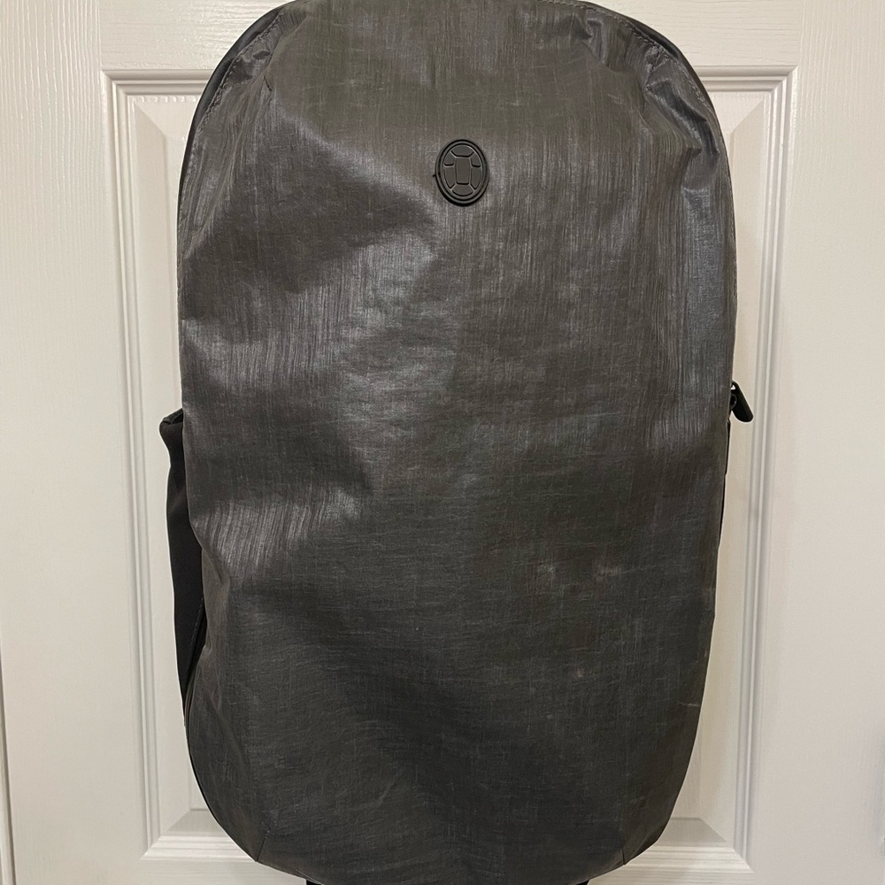 TORTUGA Backpack Homebase Model Carry-on with Packing Cube - Like New!
